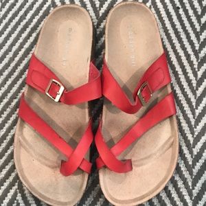 Sz 9 red madden girl sandals